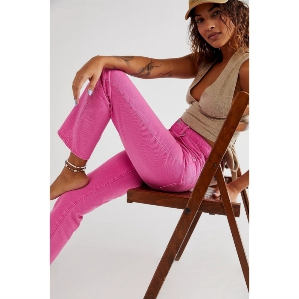 Rollas High Rise Straight Jeans - Layla Magenta - Picture 4 of 8
